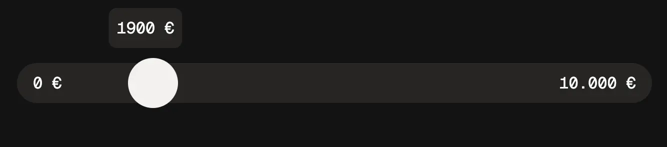 Slider permettant de choisir un salaire entre 0 € et 10 000 €. le curseur est placé sur 1 900€